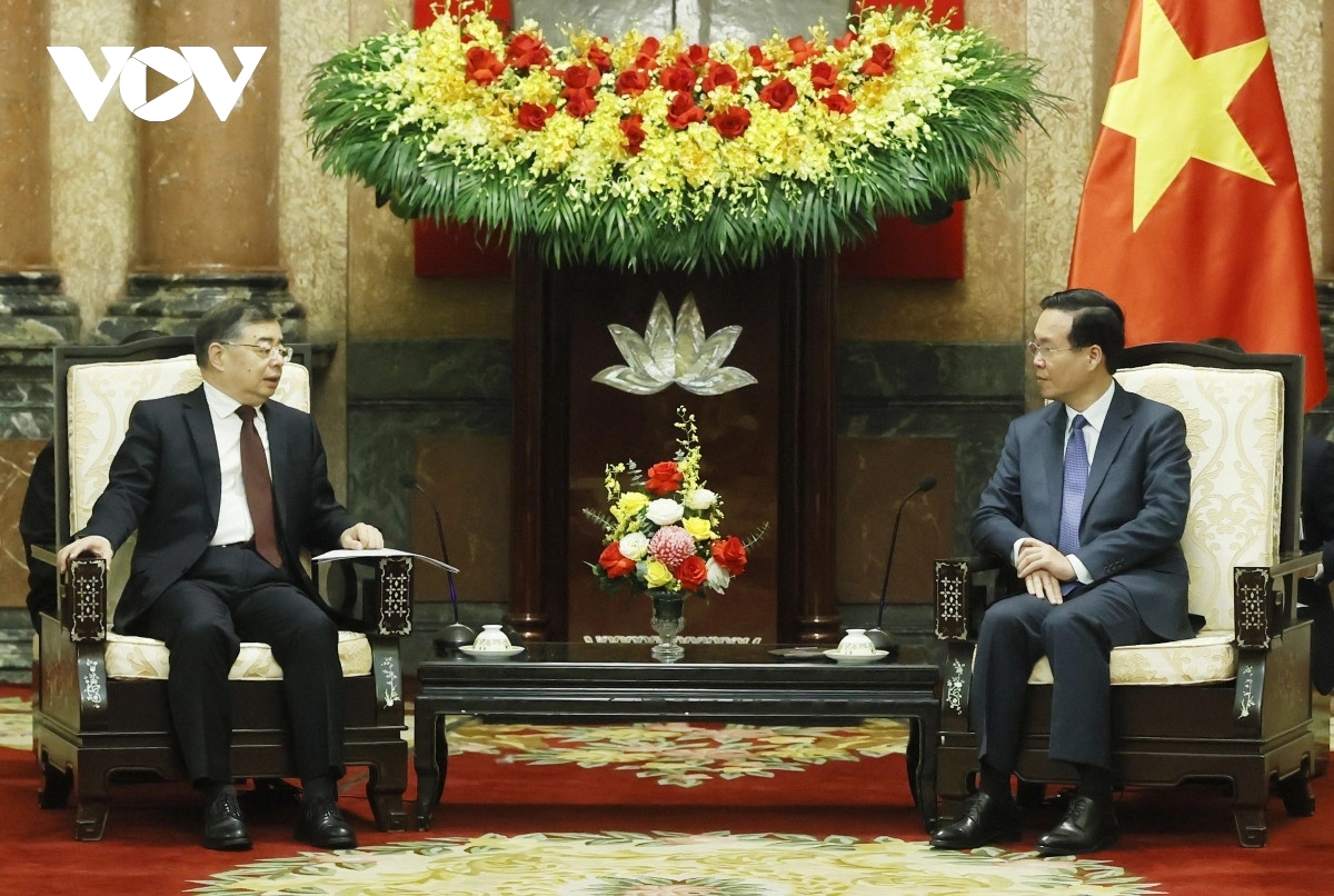 President hosts Chinese Party official